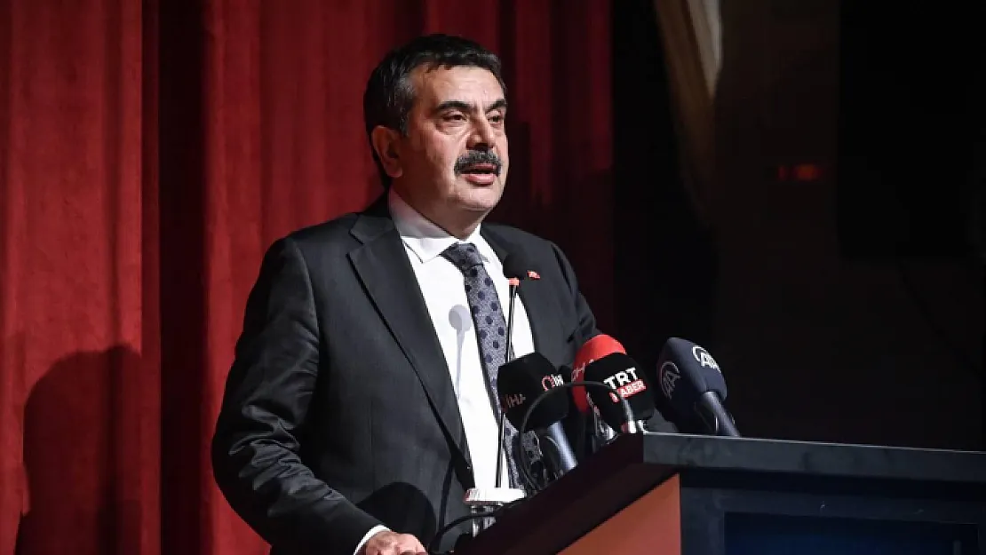 Bakan Tekin, sınıf tekrarı ve devamsızlık affıyla ilgili aldıkları karar konusunda taviz vermeyeceklerini açıkladı