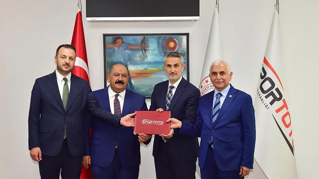 Başkan Ekrem Erdem'den Baykan'a Müjde: Yüzme Havuzu ve Spor Kompleksi Geliyor!