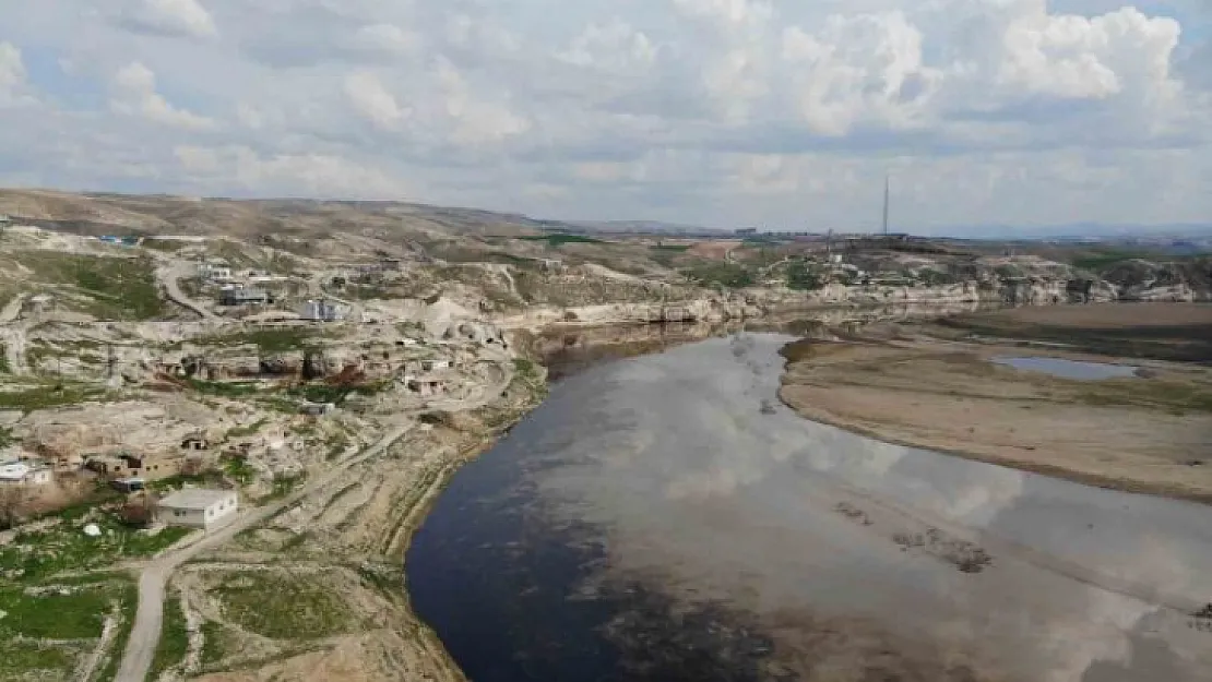 Batman Çayı ve Dicle Nehri'ne ham petrol sızdı