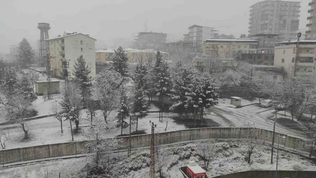 Batman'da 160 yerleşim yerinin yolu ulaşıma açıldı