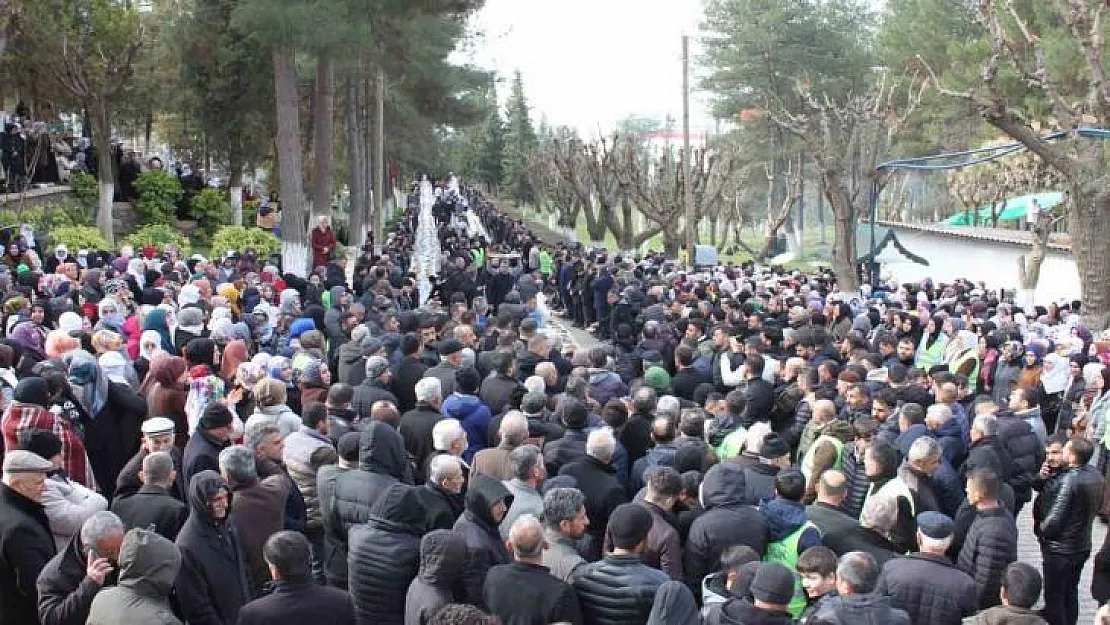 Batman'da Şeyh Süleyman Bağdu ölümünün 18. yılında anıldı