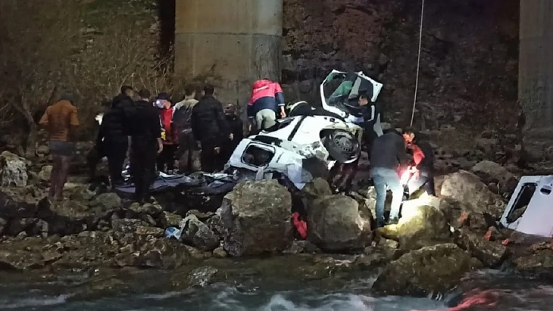 Batman'daki Kazada Acı Detay! Hayatını Kaybeden Vatandaşın 3 Sene Önce de Yine Trafik Kazasında Eşini Kaybettiği Ortaya Çıktı