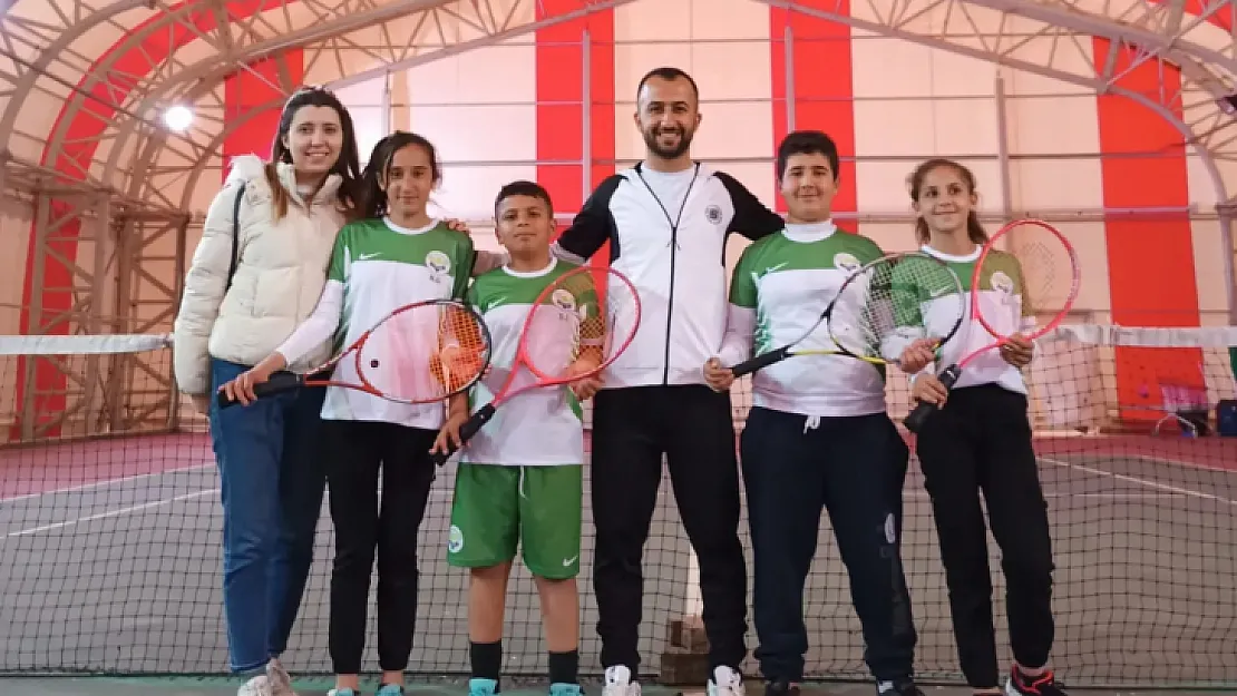 Baykan YBO Tenis Bölge Şampiyonasına Birincilik İçin Hazırlanıyor