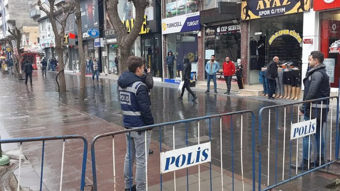 Hafta Sonu Uygulanacak Sokağa Çıkma Kısıtlamasının Detayları Açıklandı! İşte Yasağın Kapsamı ve Muaf Olanlar