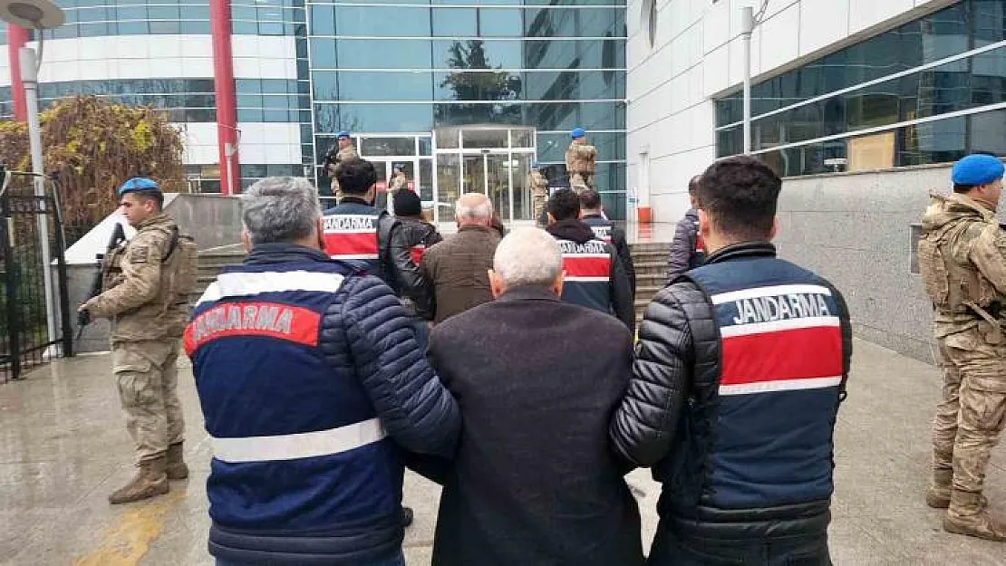 BDP İl Eş başkanı ve 2 kişi adliyeye sevk edildi