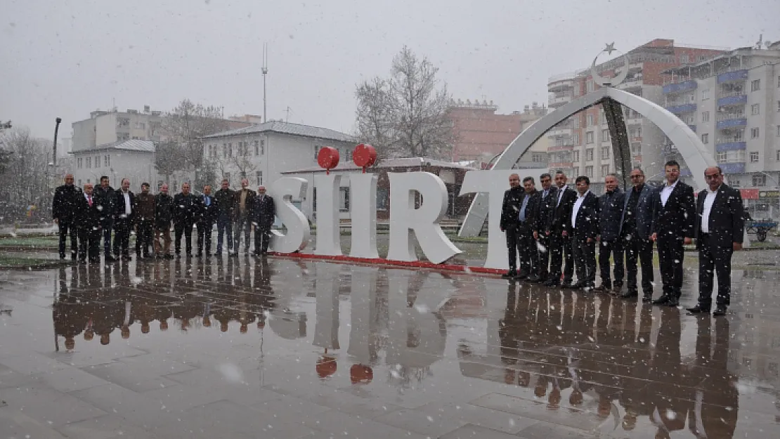 BEM-BİR-SEN Bölge Başkanlarından Siirt İl Başkanı Eker'e Tebrik Ziyareti