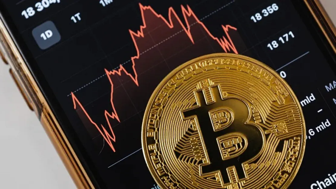 Bitcoin'de sert düşüş! 61 bin doların altını gördü