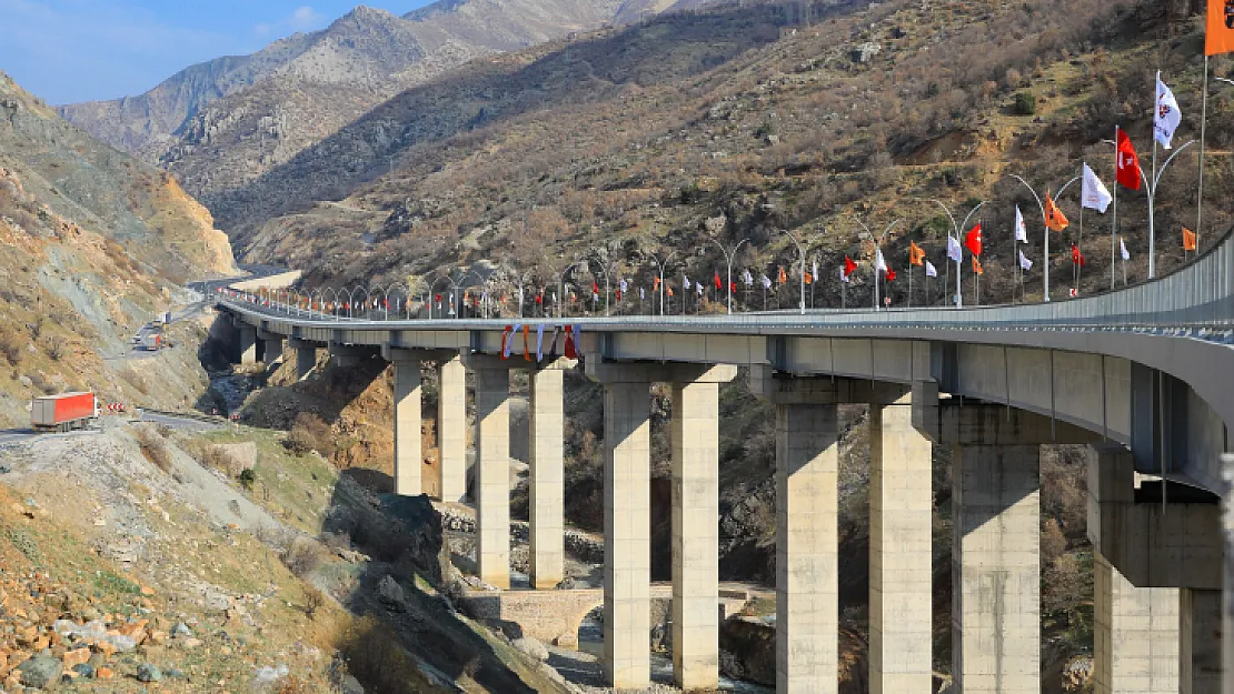 Bitlis Siirt Karayolu Daha Konforlu Olacak! Bitlis Çayı Viyadüğü Açıldı