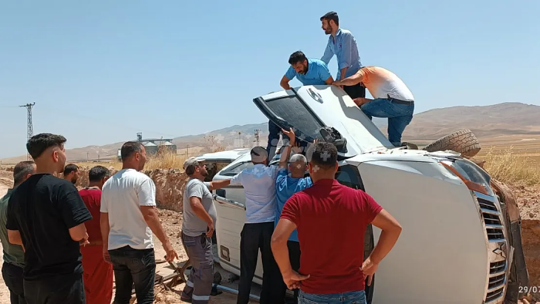 Bitmeyen Ölüm Yolunda Yine Kaza: Taklalar Atan Araçta Bulunan 2 Kişi Ağır Yaralandı