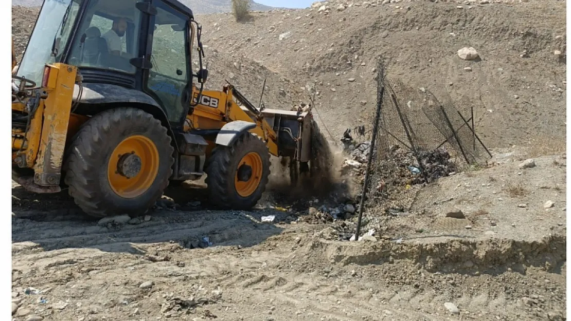 Botan Vadisi'ndeki Kirlilik Haberimizin Ardından Ekipler, Vali'nin Talimatıyla Harekete Geçti!