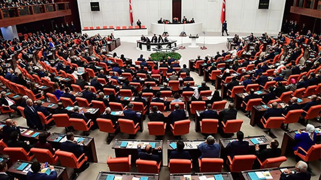 Son Dakika! AK Parti'den kapatma davasıyla ilgili ilk yorum: Hukuk HDP'nin yürüttüğü siyasetin karmaşık ilişkiler ağına dair harekete geçmiştir