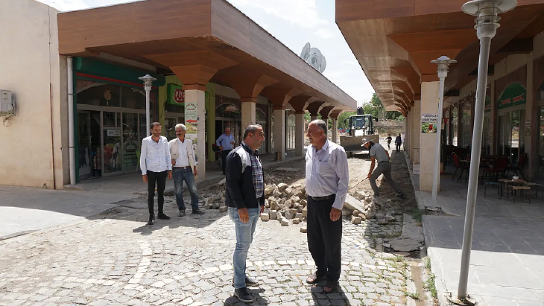 Çiçeği Burnunda Başkan Veysel Karani Beldesini Baştan Sona Yeniledi! Her Mahalleye Yeni Hizmet