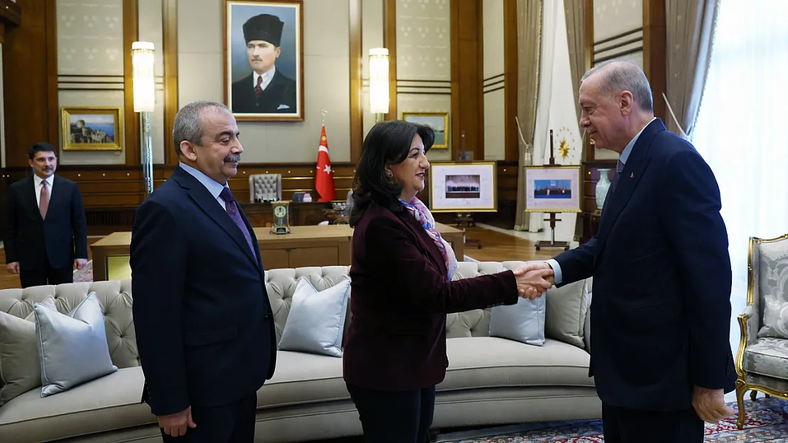 Cumhurbaşkanı Erdoğan ile DEM Parti Heyeti Arasında Görüşme Başladı! Görüşmeden İlk Fotoğraflar Geldi