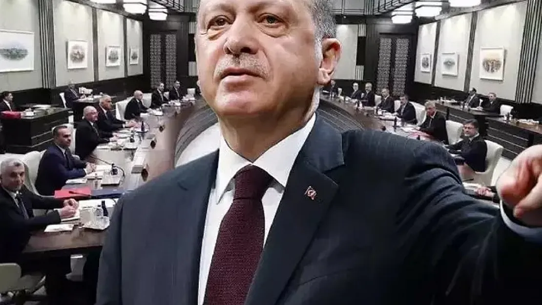 Cumhurbaşkanı Erdoğan sinyali verdi, AK Parti'de yeniden değişim kulisleri hareketlendi