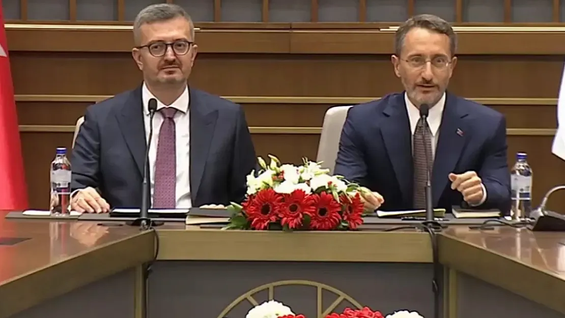 Cumhurbaşkanlığı İletişim Başkanlığı'nda Fahrettin Altun görevi Burhanettin Duran'a devretti