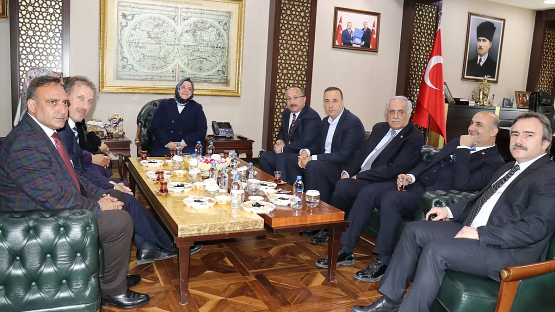 Bakan Zümrüt Selçuk 'Siirt Ekonomide İleriye Gidecek'