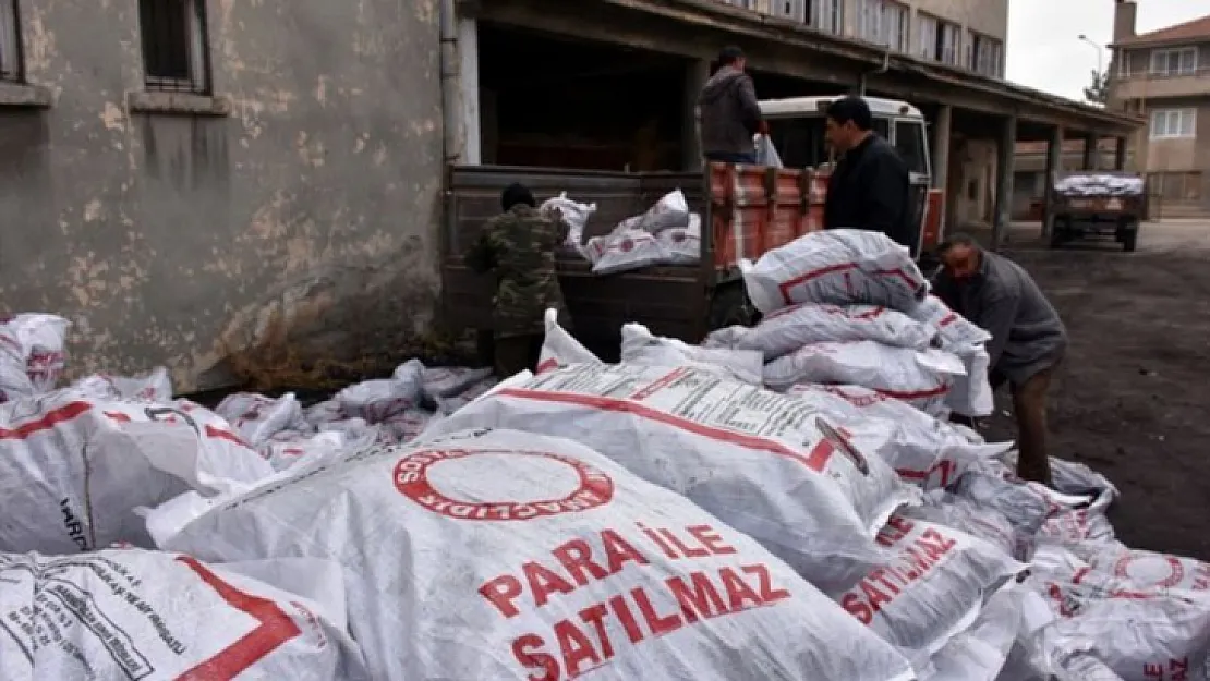 Dar gelirli ve ihtiyaç sahibi ailelere 1500 lira kömür yardımı! İşte kömür yardımı için başvurular