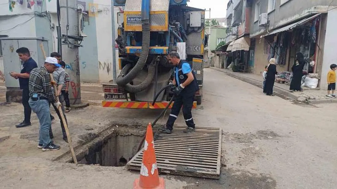 DBB ekipleri Cizre'de 33 konutun bodrum katındaki suyu tahliye etti