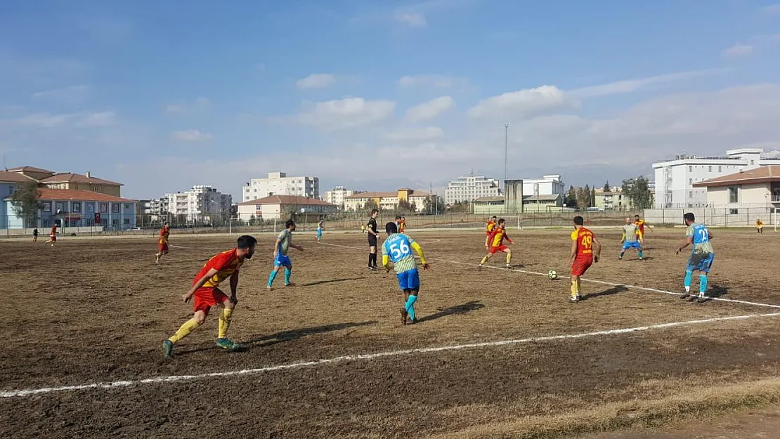 SİİRTSPOR SEZONA TOPRAK SAHADA MAĞLUBİYETLE BAŞLADI