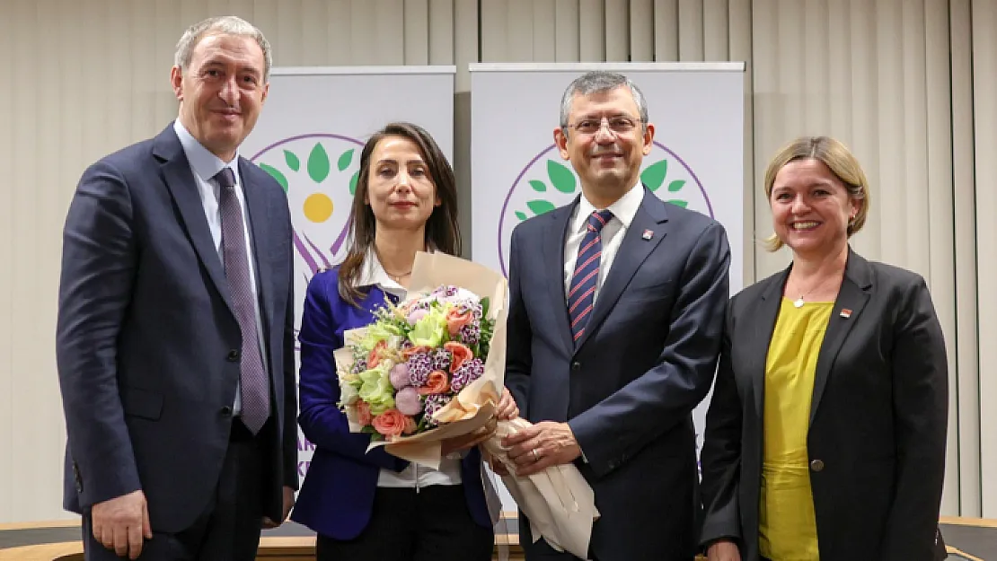 DEM Parti ve CHP Arasında Yerel Seçim Görüşmeleri Başladı