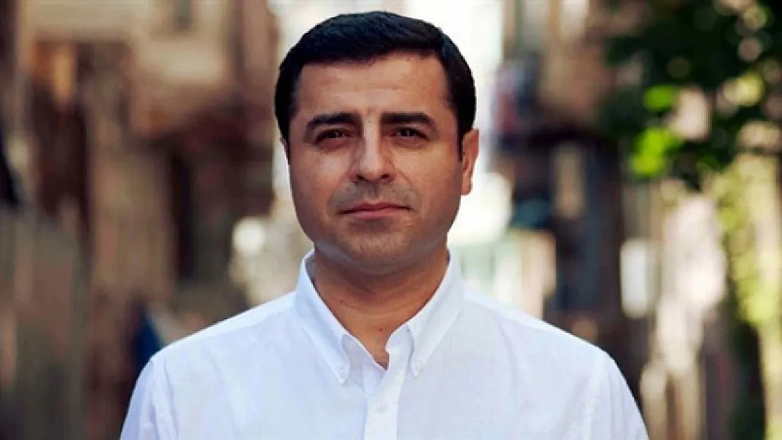 Demirtaş'tan seçim mesajı: Yakarsa dünyayı garipler yakar