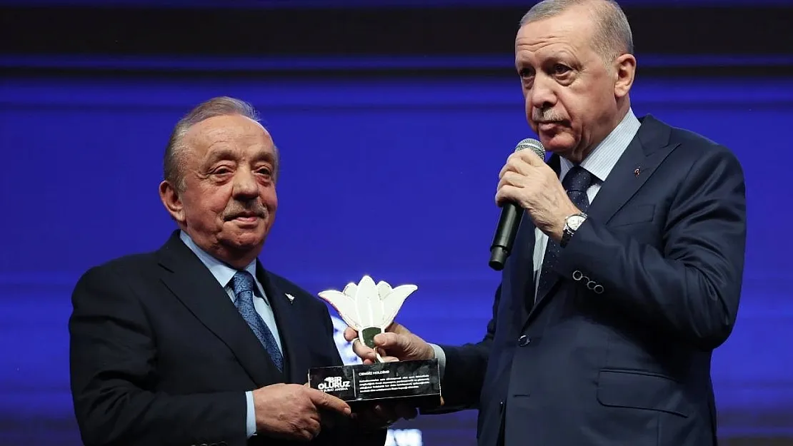 Depremzedelere Yardımda Yetersizlik Eleştirisi: Erdoğan, Cengiz Holding'in Yardımını Beğenmedi