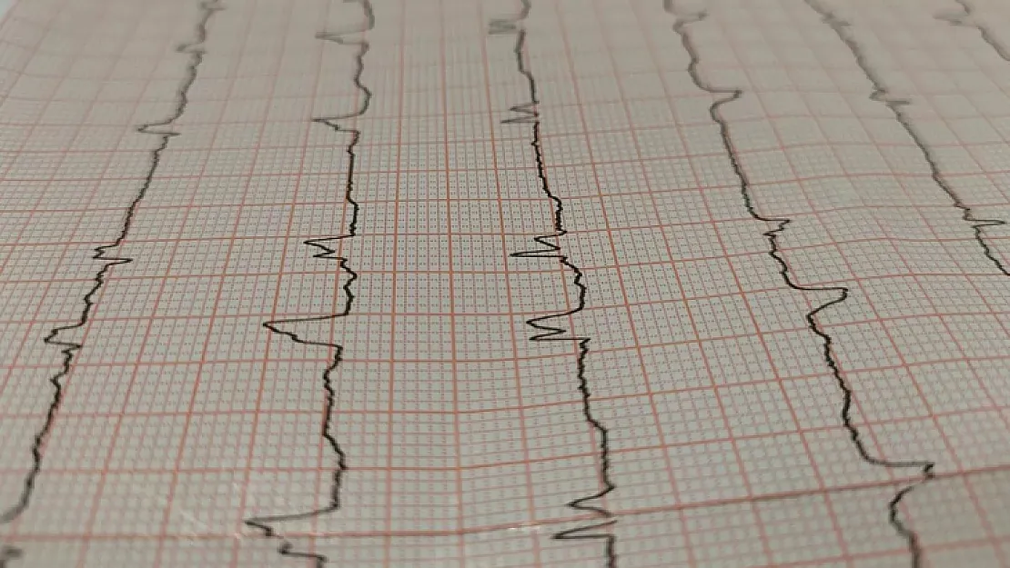 Dikkat: İhmal edilen kalp çarpıntısı inmeye neden olabilir