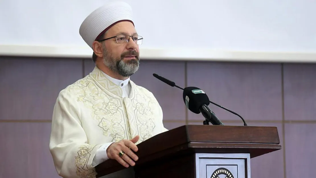 Diyanet İşleri Başkanı Erbaş'tan gündem olacak sözler: Çocuklar ve gençler, cuma namazı saatinde okuldaysa bu doğru değil