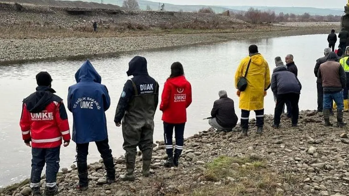 Diyarbakır'da 36 kişilik ekip dört gündür kayıp vatandaşı arıyor