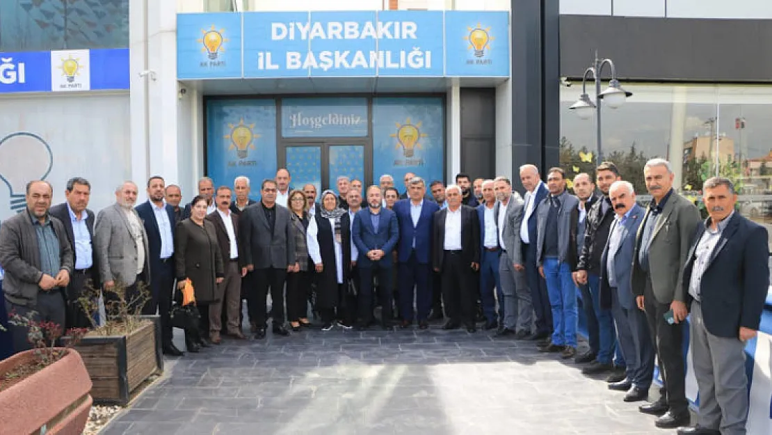 Diyarbakır'da AK Parti yönetiminin tamamı istifa etti