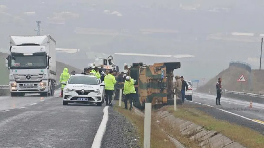 Diyarbakır'da korkutan kaza! 6 asker yaralandı