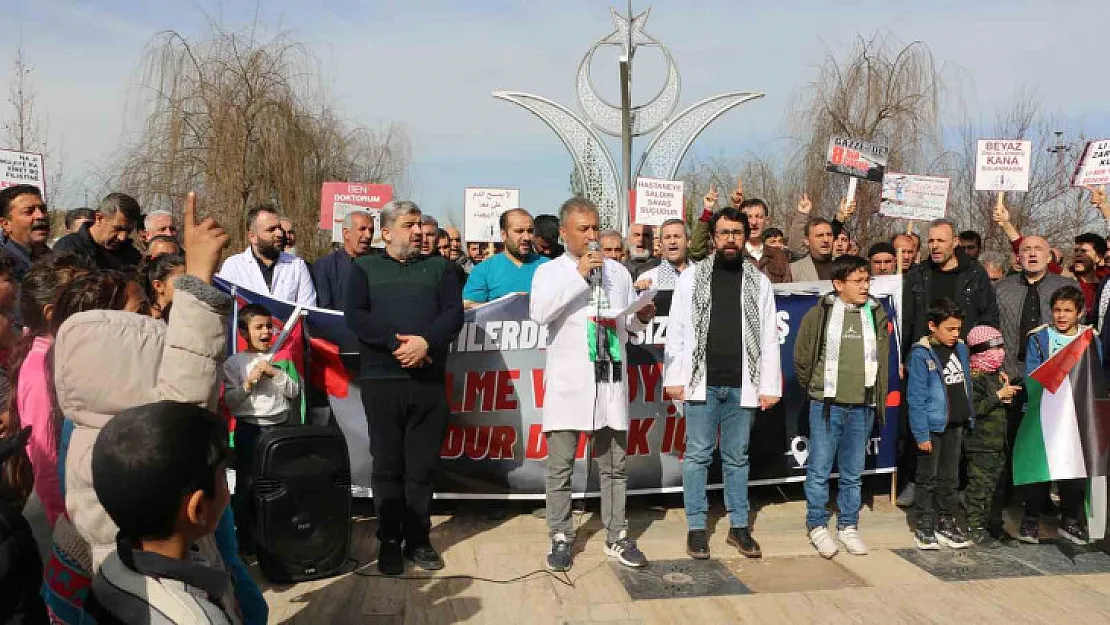 Doktorlar, Kurtalan'da Gazze için yürüyüş gerçekleştirdi