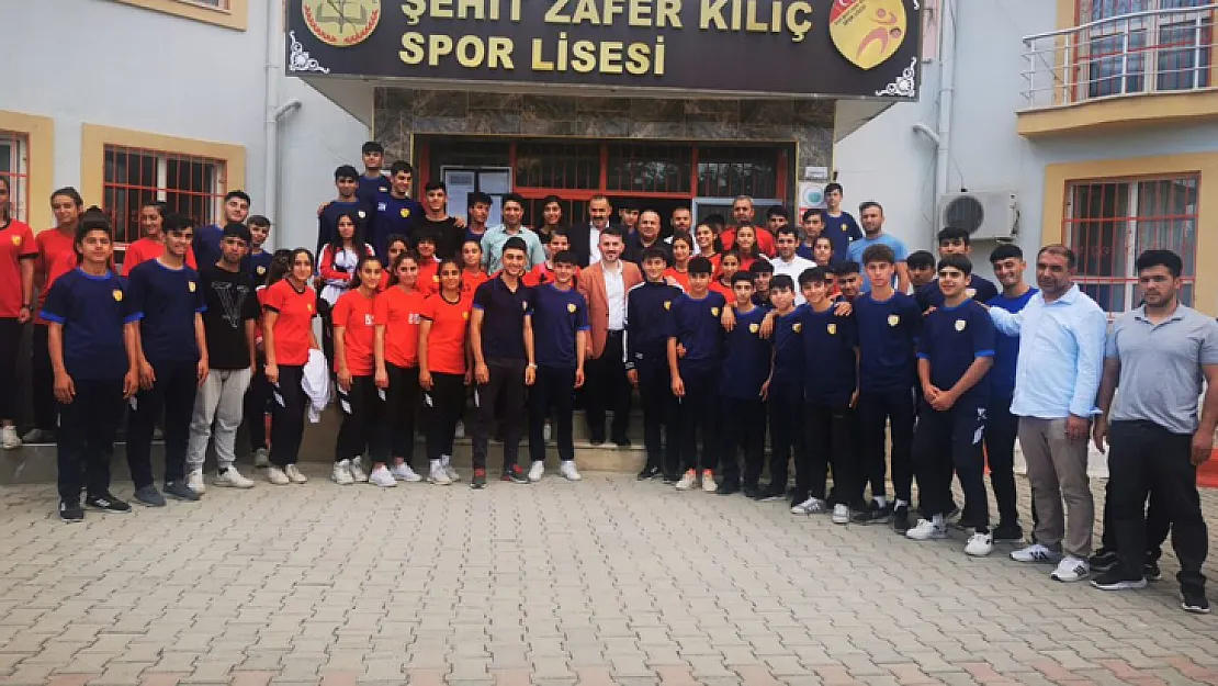 Dünya Şampiyonu Milli Sporcu Çebi Siirt'te