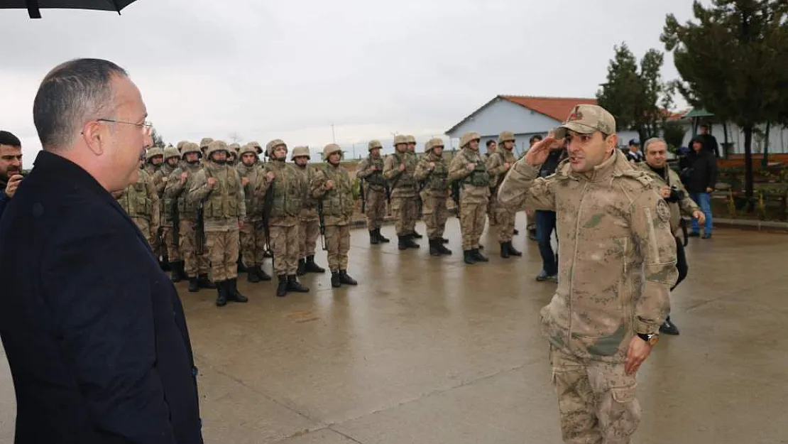 Siirt Valisi Atik ten Güvenlik Güçlerine Moral Ziyareti