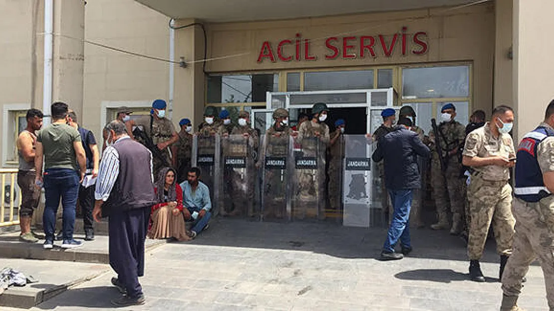 Şanlıurfa'da husumetli iki aile arasında silahlı kavga: 3 ölü, 6 yaralı