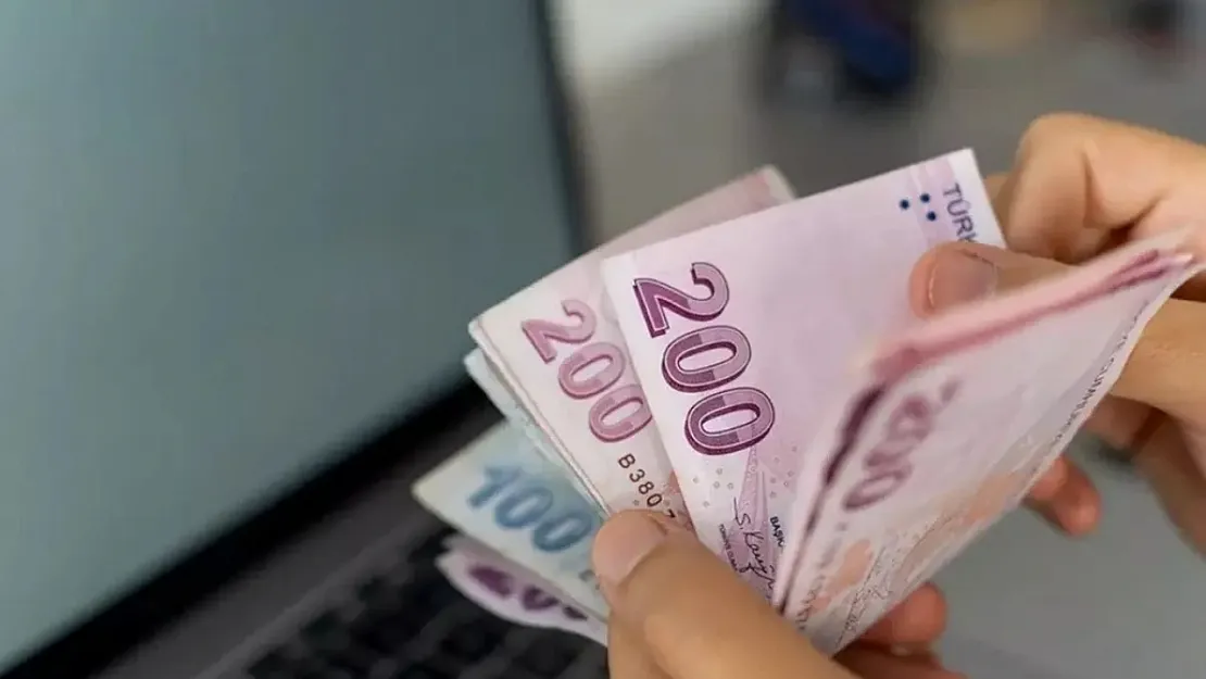Emekli ve Memurlar Dikkat: Zamlı Maaşların Ödeme Takvimi Belli Oldu