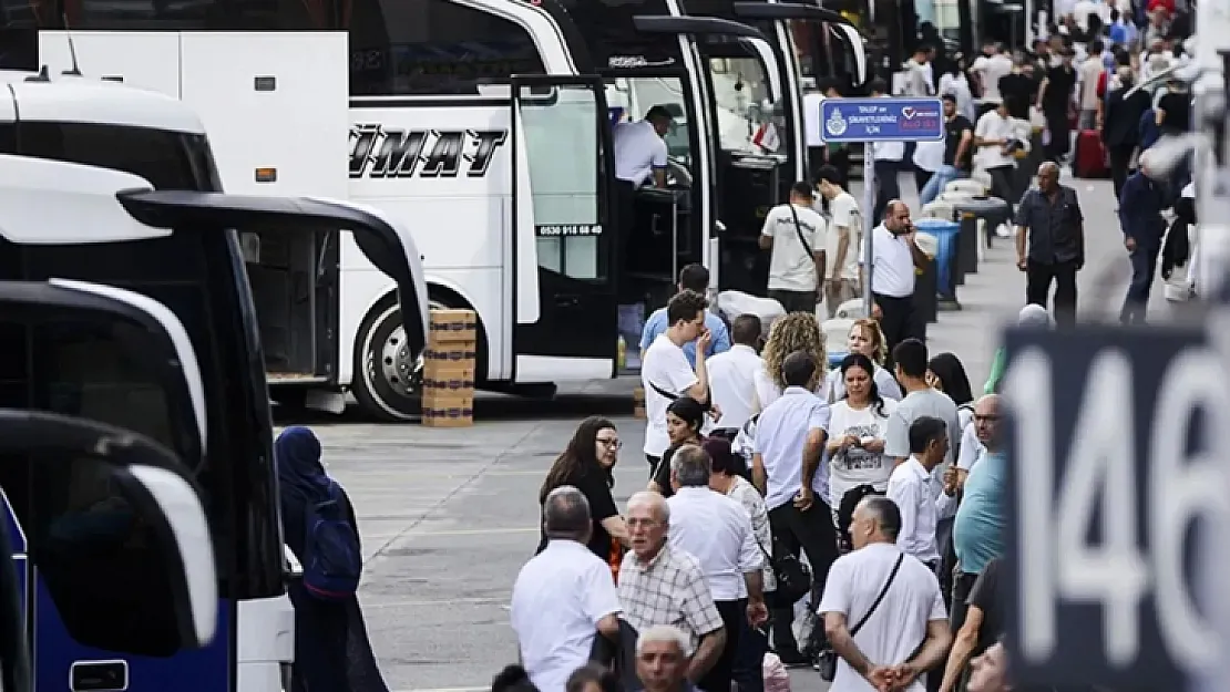 Emekliler için yeni adımlar atıldı! Şehirlerarası otobüslerde indirim kararı açıklandı