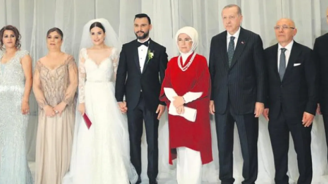 Emine Erdoğan, Alişan ve Buse Varol'un barışması için araya girdi