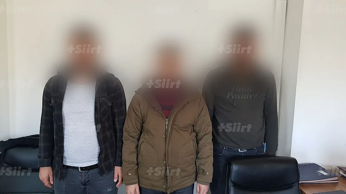 Siirt'te 3 KCK/PKK'lı Teslim Oldu