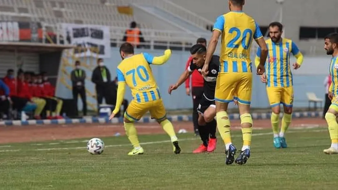 Siirt İ.Ö.İ Spor Liderden 1 Puan Aldı