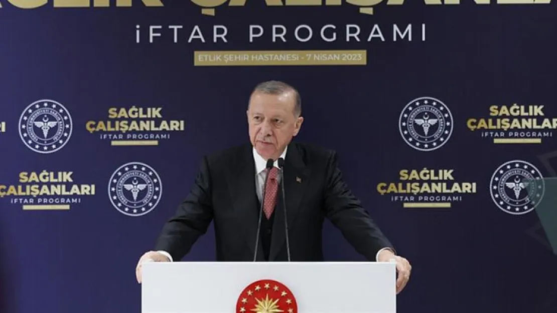 Erdoğan: Türkiye genelinde 42 bin 500 sağlık personeli alıyoruz