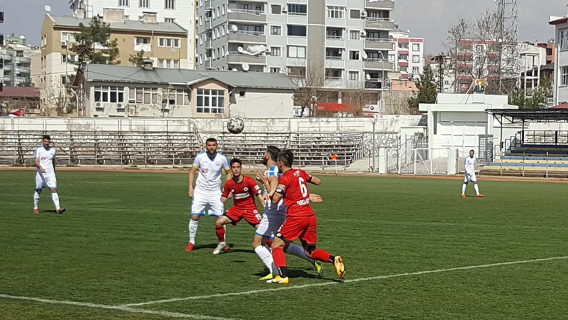 Siirt Spor'dan Kardeş Kulüp Kurtalan Spor'a Büyük Jest