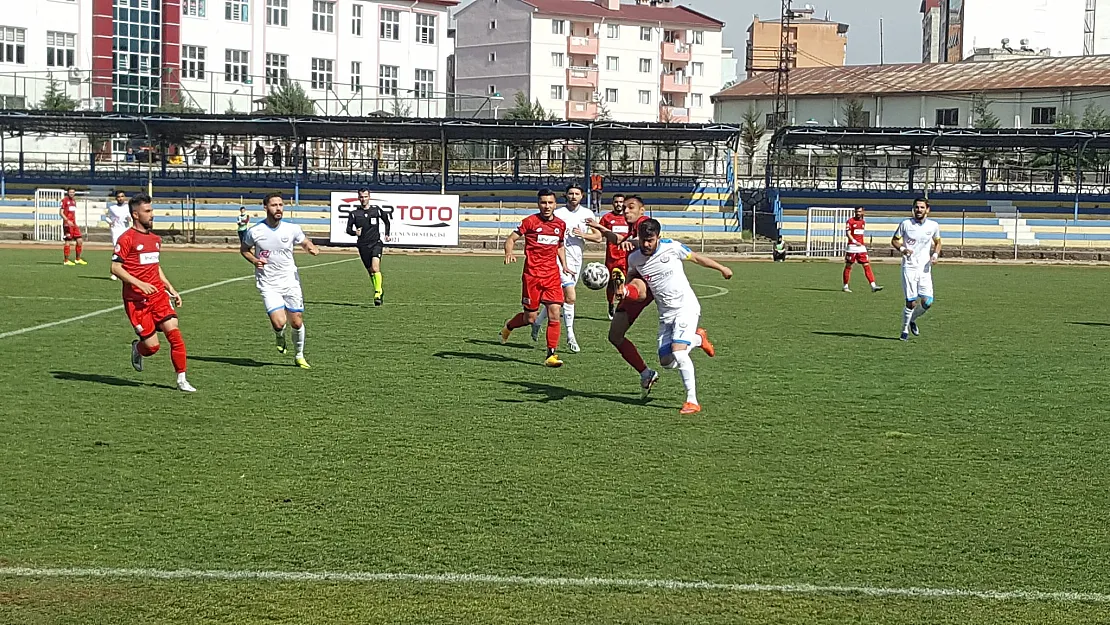 Siirtspor Güçlü Rakibini Devirdi