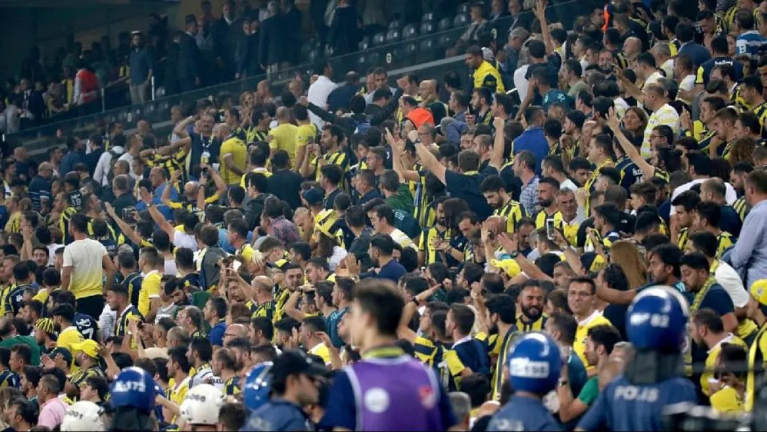 UEFA'dan Fenerbahçe'ye Para Cezası