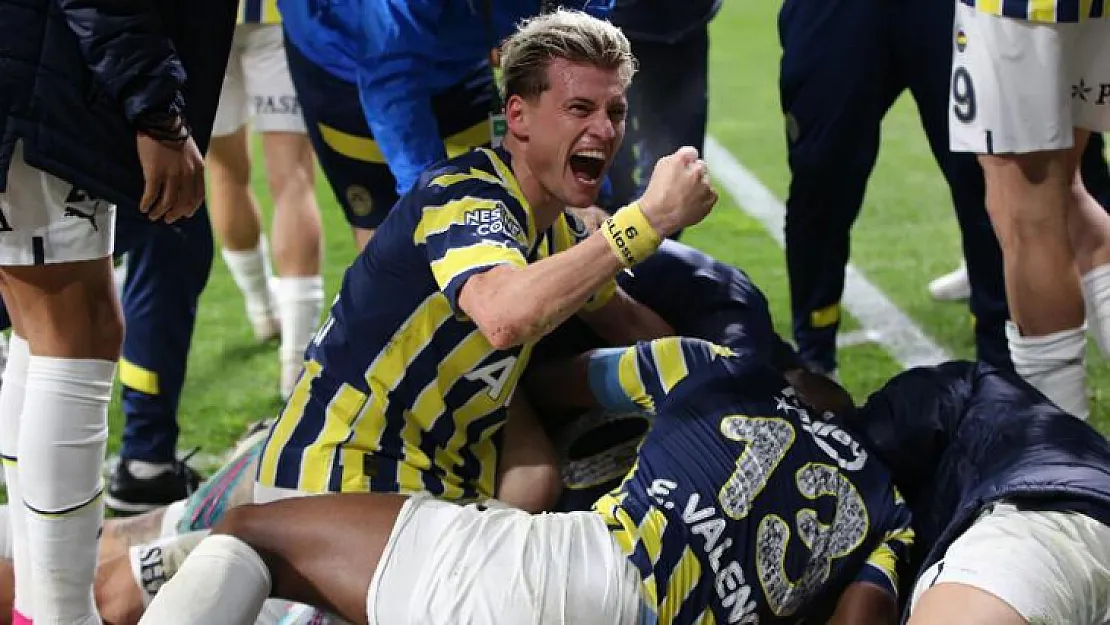 Fenerbahçe bitti demeden bitmiyor! Bu istatistikte 23 puanla Süper Lig'in zirvesindeler