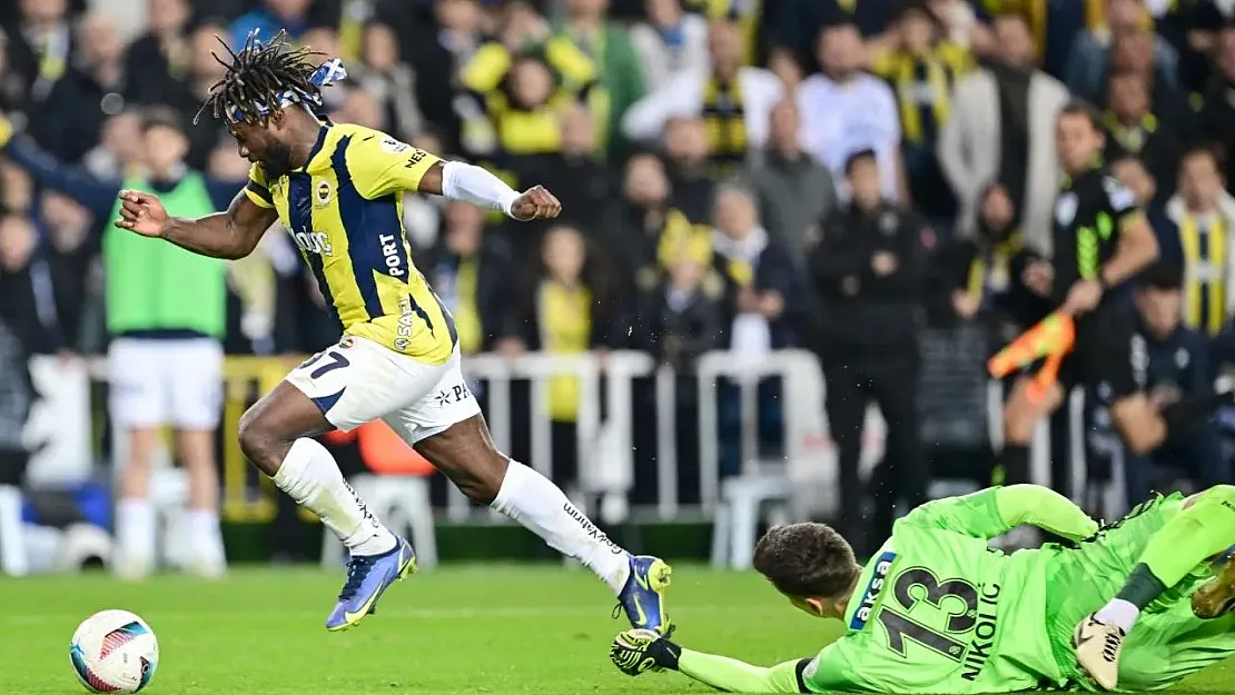 Fenerbahçe-Sivasspor maçının VAR kayıtları açıklandı! Penaltı var mı yok mu? İşte hakemler arasındaki konuşma..