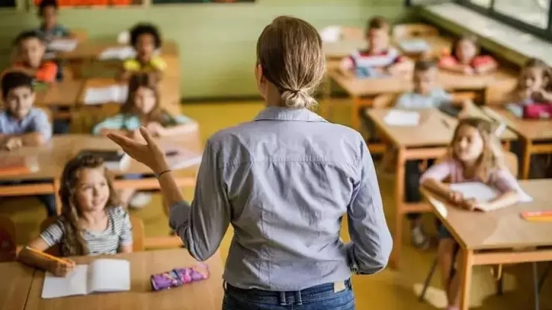 Fenomen öğretmenlere ceza geliyor: Sicil dosyalarında 5 yıl kalacak