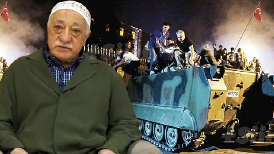 FETÖ Elebaşı Gülen'in Darbe Mesajını Verdiği Esnada Yanında Olan İsimler Ortaya Çıktı