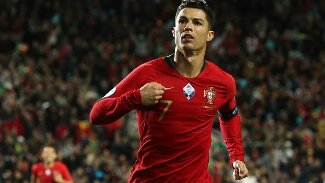 Flaş Cristiano Ronaldo iddiası! 'Galatasaray ihtimalini reddetmedi'