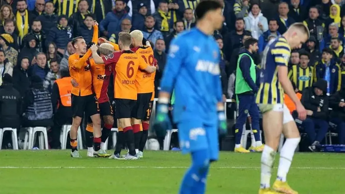 Galatasaray'dan derbi sonrası olay paylaşım! Fenerbahçe logosunu değiştirdiler